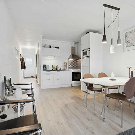 With Views And Peace By The Fjord Vakantiehuis