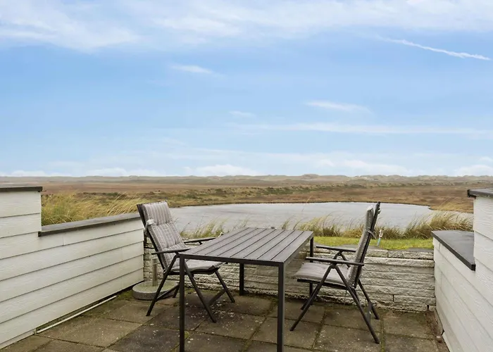 With Views And Peace By The Fjord Vakantiehuis *